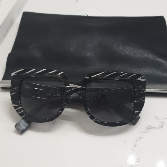 Authentic Fendi sunglasses Limited Edition - Picture 1 of 9